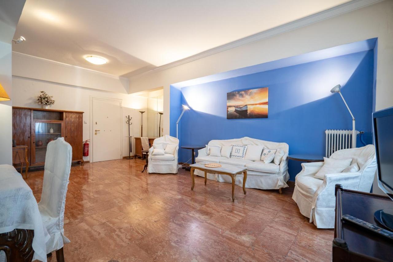 Larissa Station Metro St. 2 Bedrooms 3 Pers. Flat Athens Ngoại thất bức ảnh